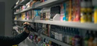 Types of Disposable Weed Vape in the UK: Carts, Pens and Everything Between